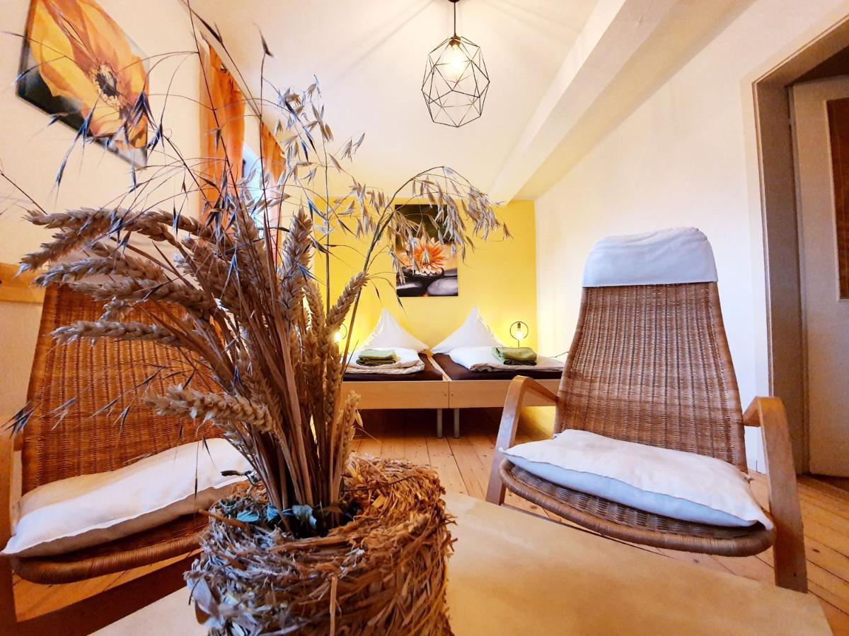 Pension Schuetze Daasdorf am Berge Esterno foto