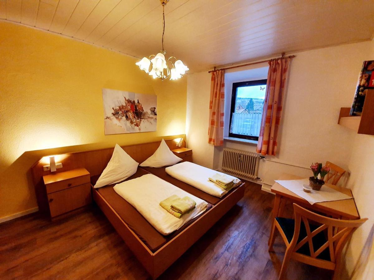 Pension Schuetze Daasdorf am Berge Esterno foto