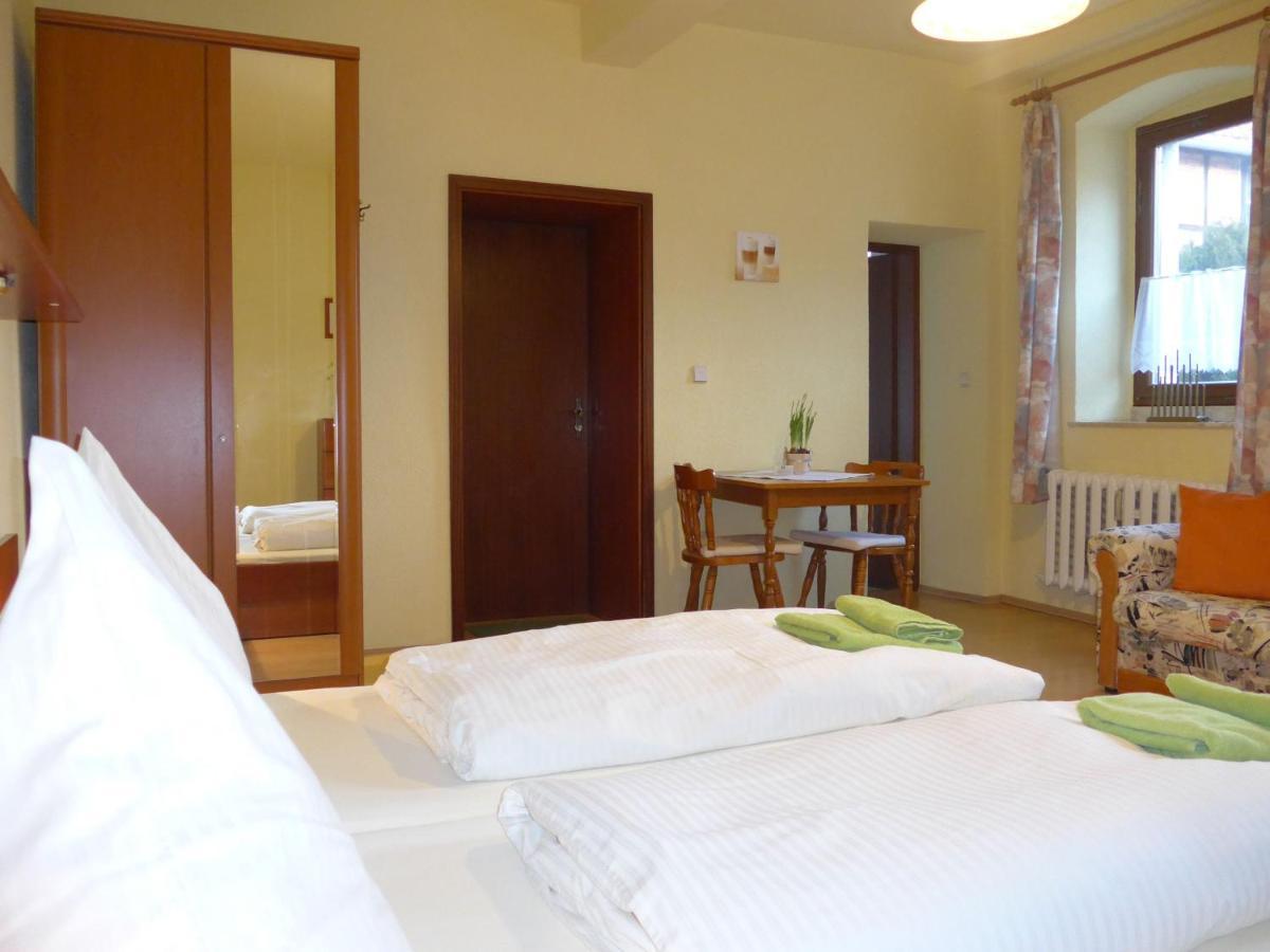 Pension Schuetze Daasdorf am Berge Esterno foto