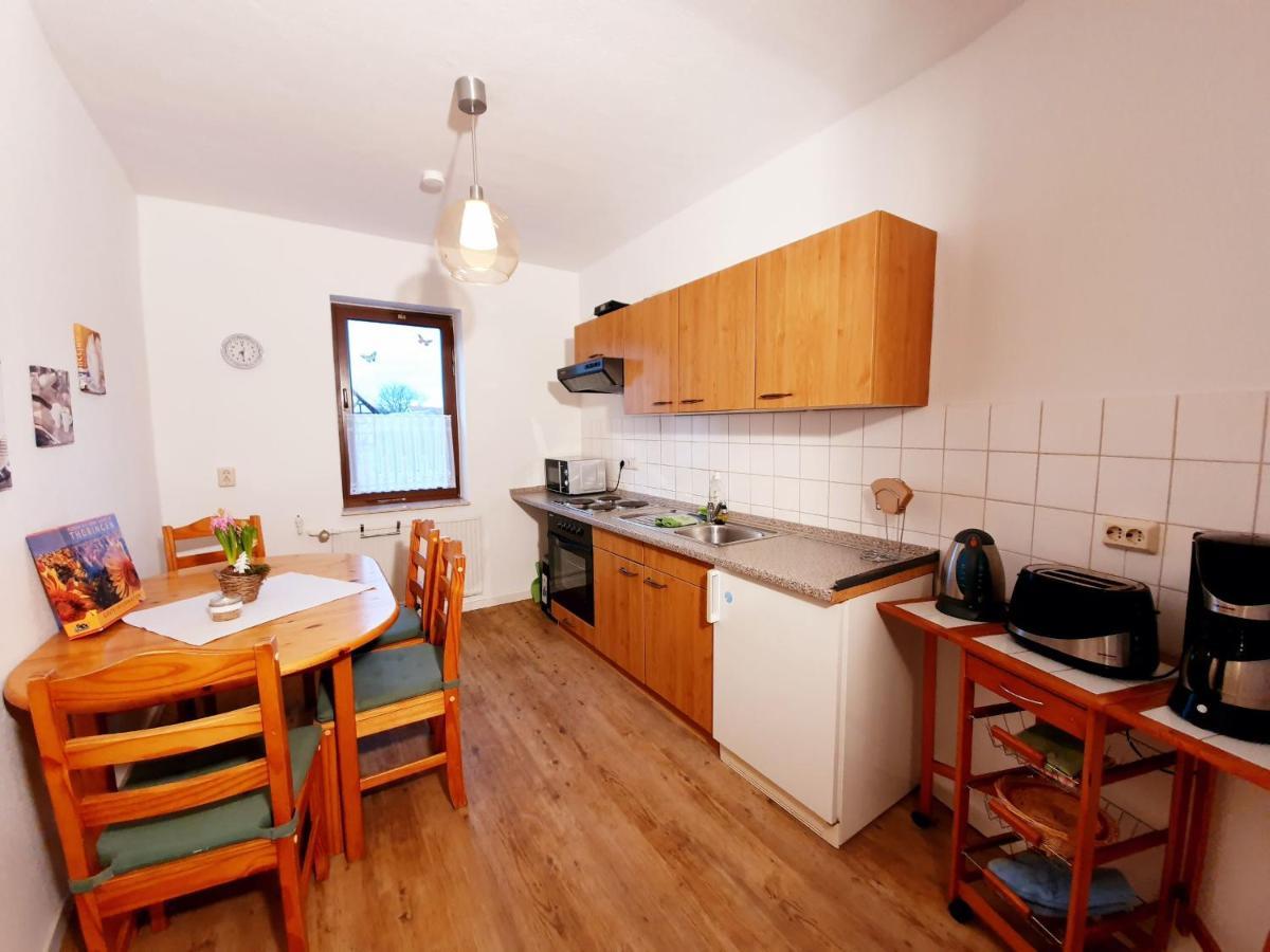 Pension Schuetze Daasdorf am Berge Esterno foto