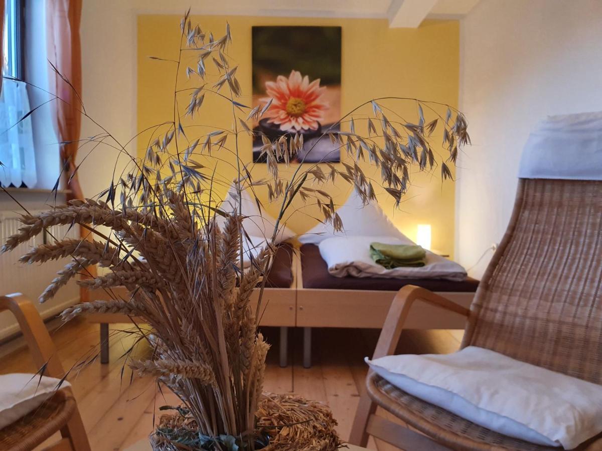 Pension Schuetze Daasdorf am Berge Esterno foto