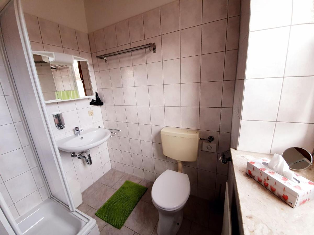 Pension Schuetze Daasdorf am Berge Esterno foto